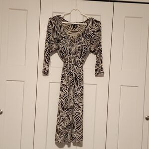 AB Studio Brown and Cream Leaf Pattern Long Sleeve Midi Dress